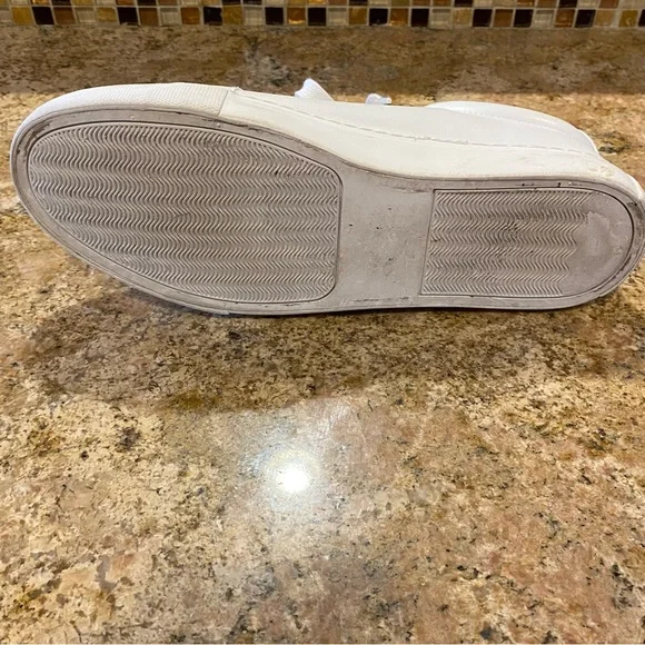 Express Shoes Mens Comfort Sneakers White Faux Leather Lace Up Low Top Size 9.5 - Picture 8 of 12